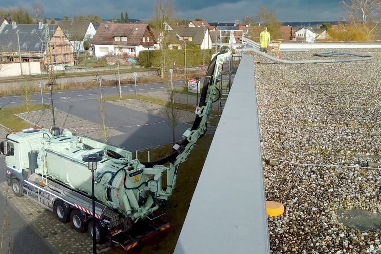 Saugbagger Siegburg - Flachdachsanierung